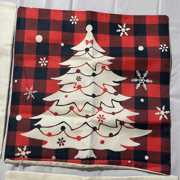 4pcs Christmas Throw Pillows, inserts NOT included-
17.7x17.7 Inch B4 - Picture 4 of 7